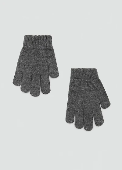 Knitted gloves