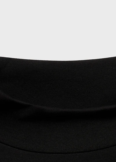 Long-sleeved t-shirt with perkins neck