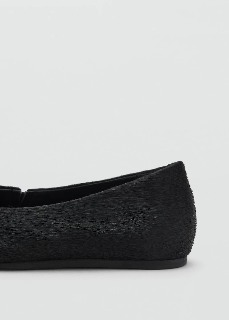 Leather shoes with fur