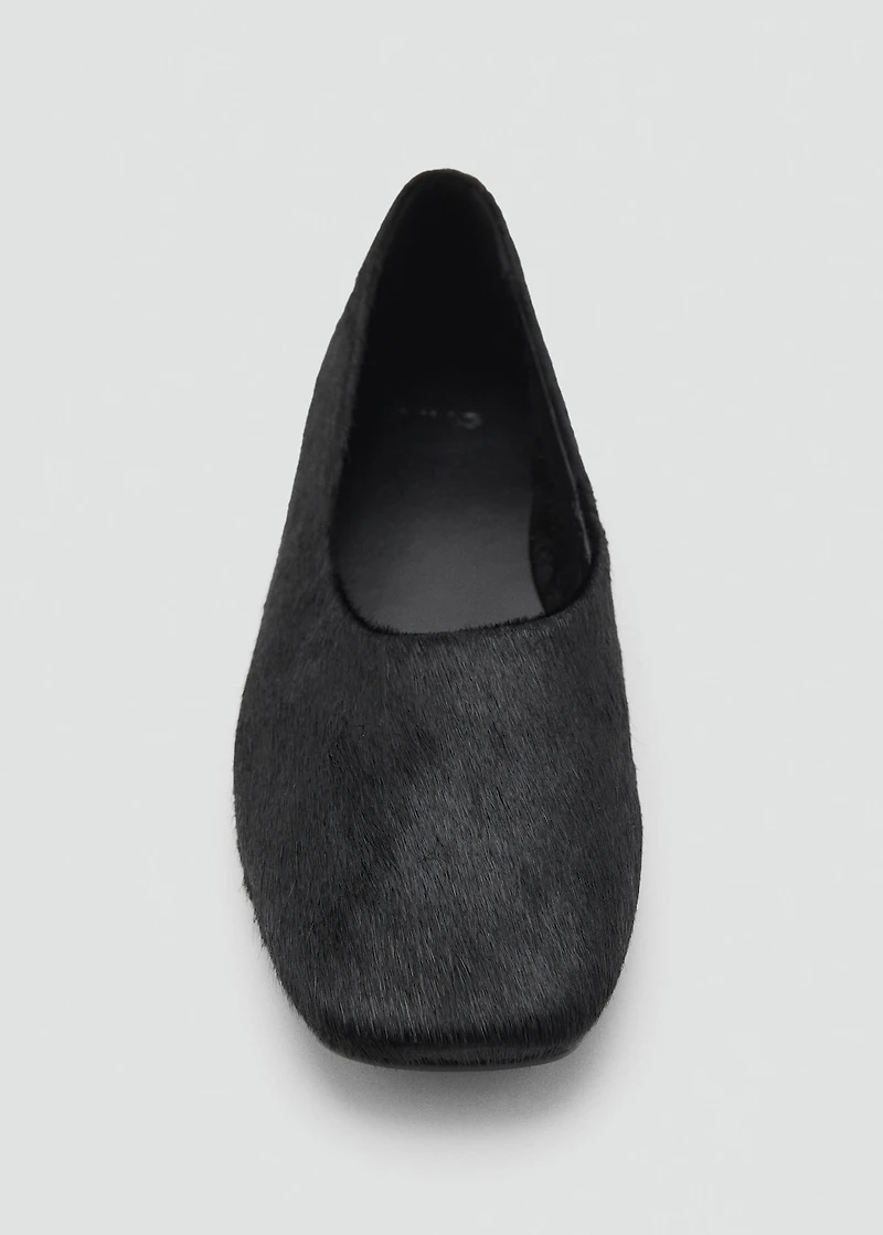 Leather shoes with fur