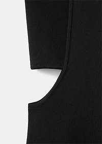 Knitted dress with cut-out