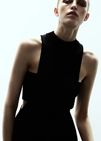 Knitted dress with cut-out