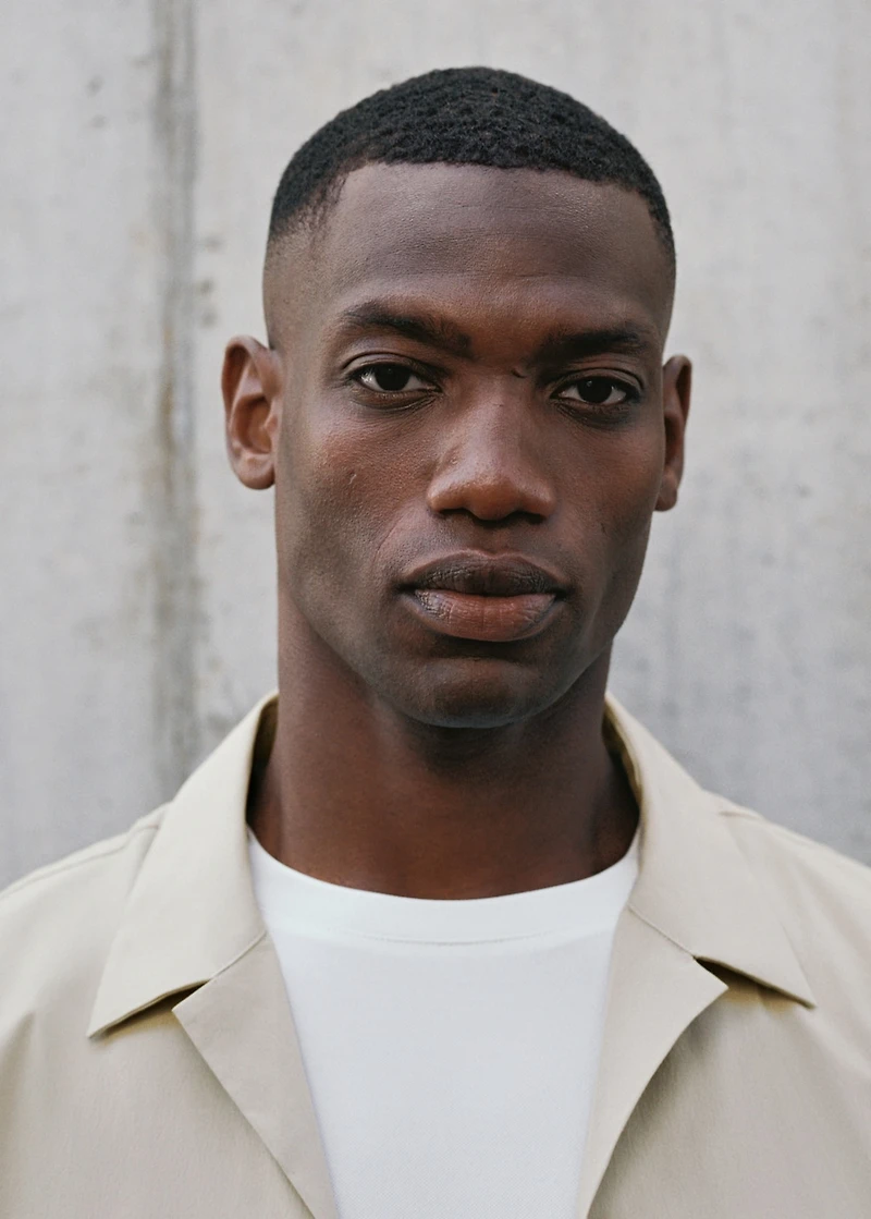 Regular-fit shirt with chest pocket