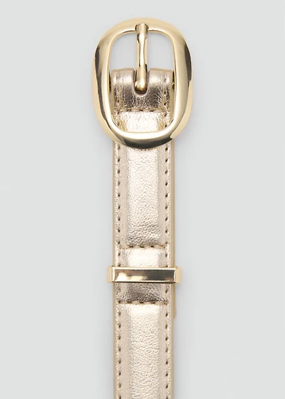 Metallic belt with oval buckle