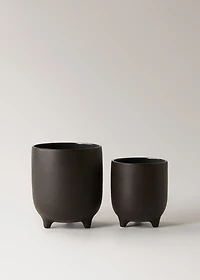 Medium matte-finish stoneware planter