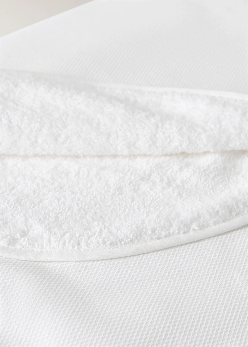 Cotton textured baby blanket