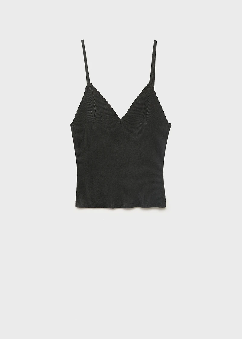 Knitted top with waves