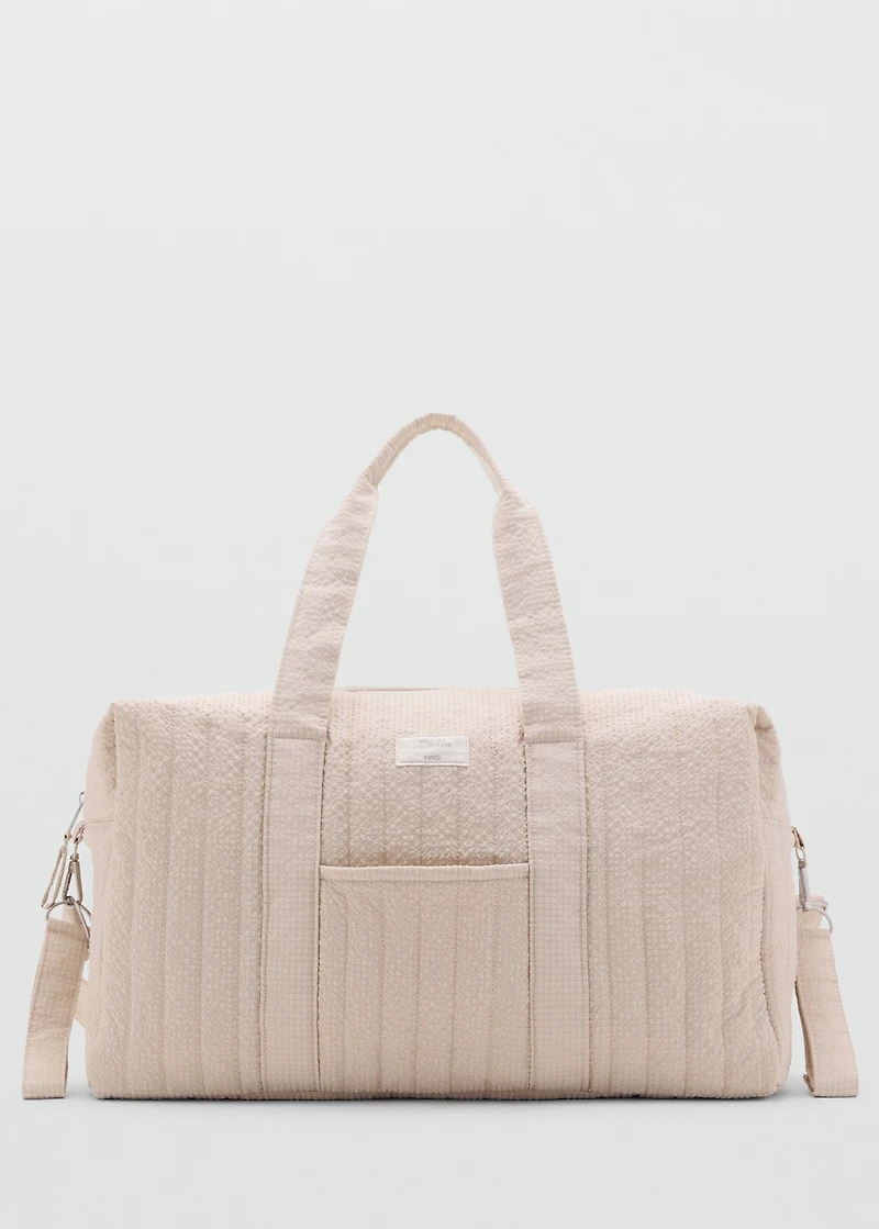 Maternity bag with texture