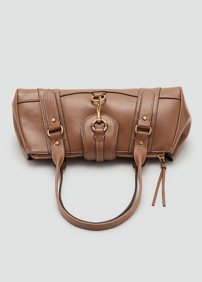 Medium shoulder bag with snap hook