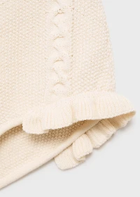 Mini-shorts with ruffle