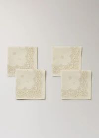 Linen napkins with floral pattern
