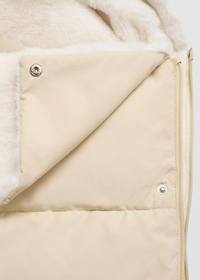 Fur-effect walking bag