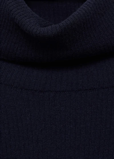 Turtleneck wool sweater