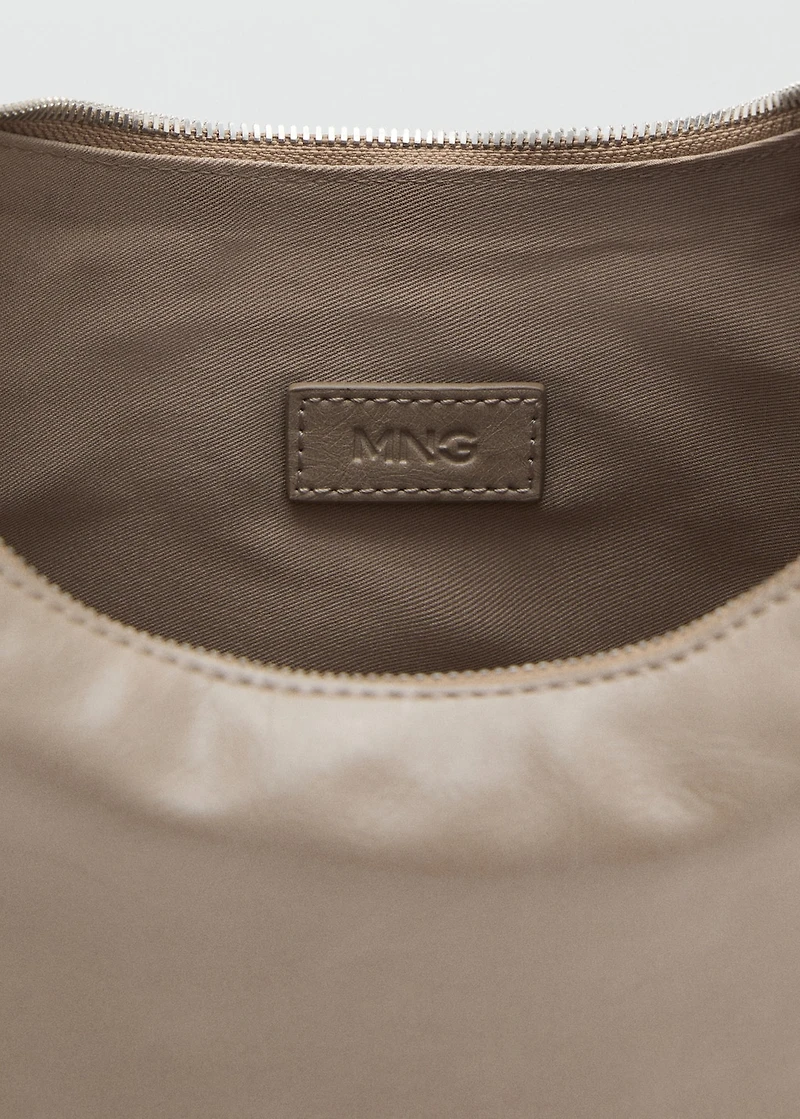 Medium oval shoulder bag