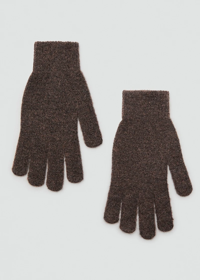 Knitted gloves