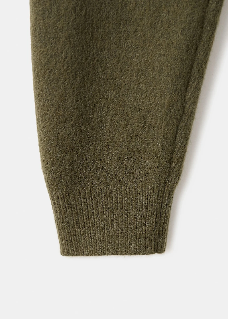 Chunky-knit cardigan with buttons