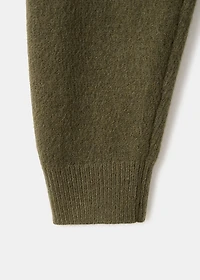 Chunky-knit cardigan with buttons