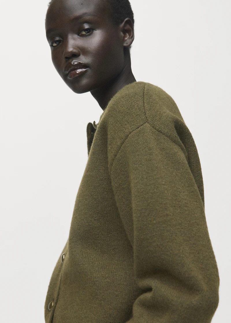 Chunky-knit cardigan with buttons