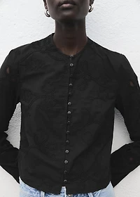 Embroidered blouse with buttons