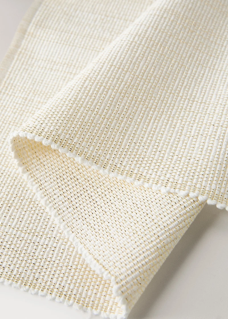 Cotton placemats with metallised fibre