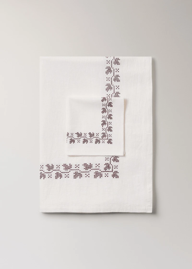 Ramie cotton tablecloth napkins with embroidered details