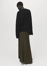 Oversized V-neck cardigan