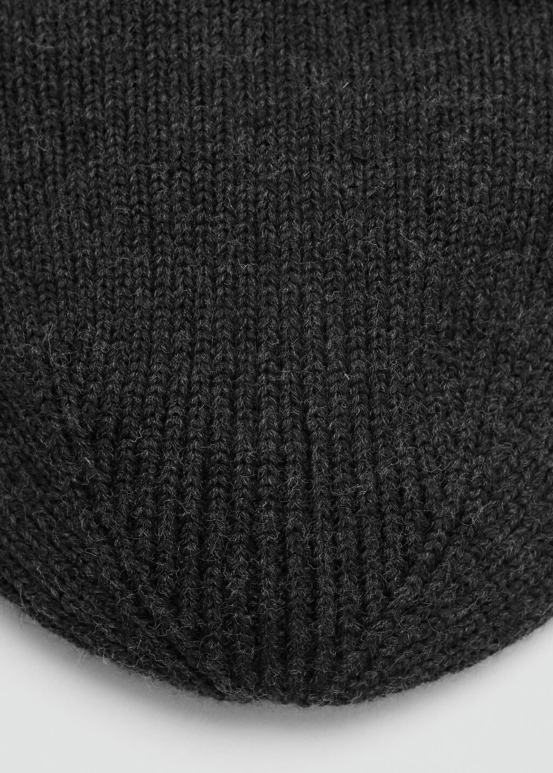 Ribbed wool hat
