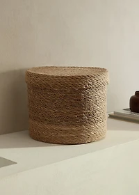 Seagrass basket with round lid