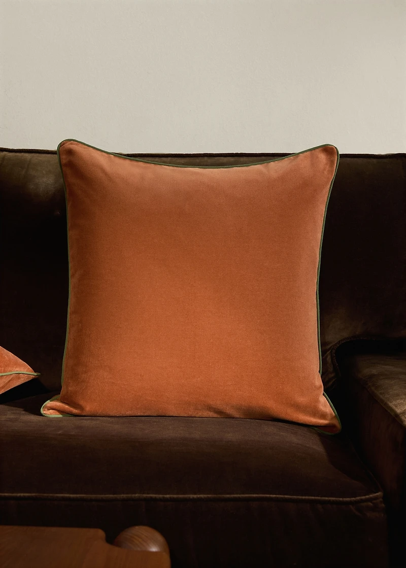 Velvet cushion cover with contrasting piping 50x50 cm