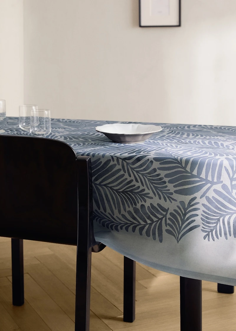 Cotton canvas tablecloth with leaf print for to diners