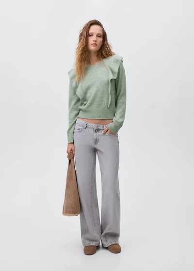 Ruffle knitted sweater