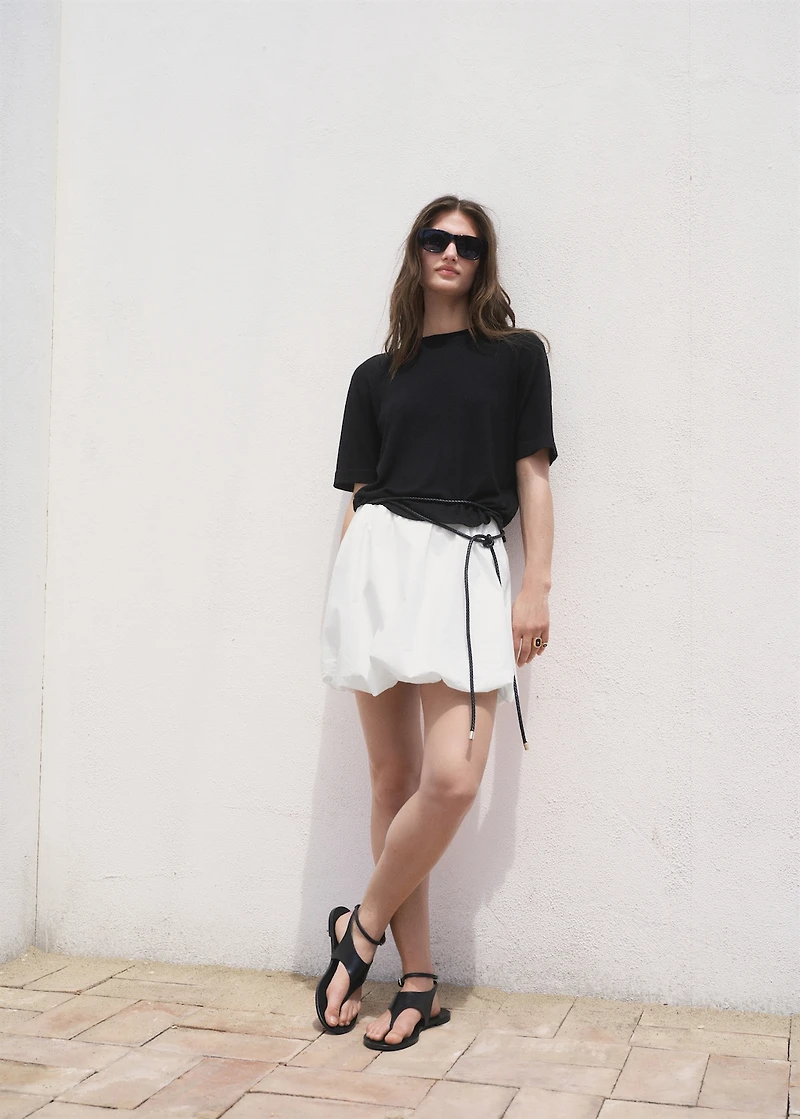 Short-sleeved fine-knit sweater