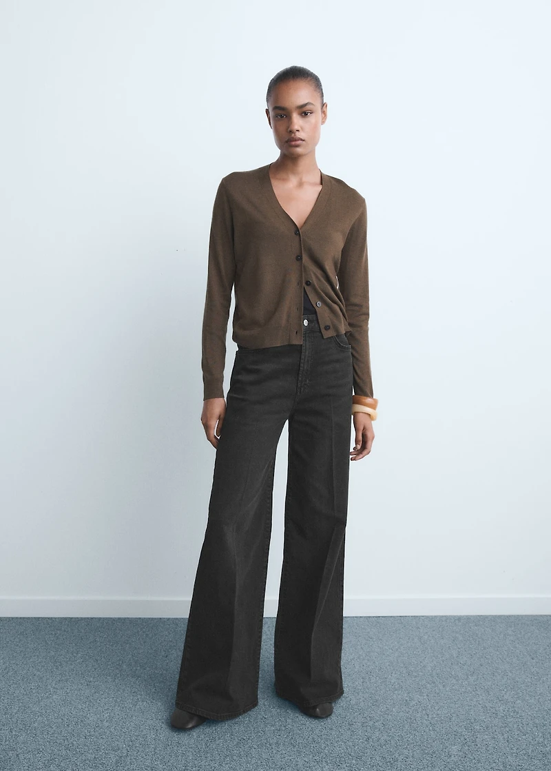 High-waisted wide-leg jeans