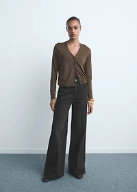 High-waisted wide-leg jeans