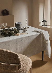 Tablecloth with Christmas snowflake printed motif for 8 to 10 diners