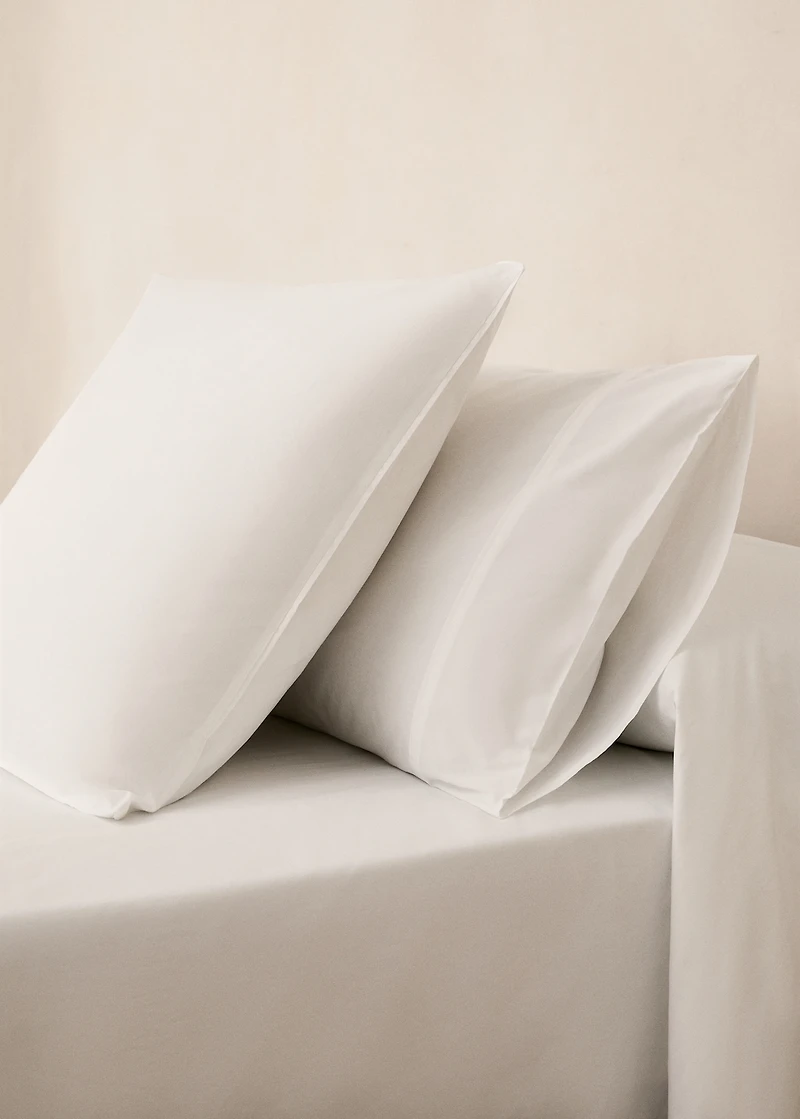 Two 300-thread count cotton percale pillowcases 50x75 cm