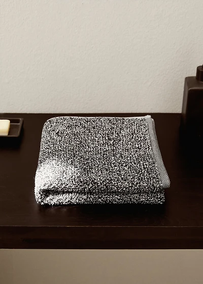 Cotton-blend two-tone washbasin towel