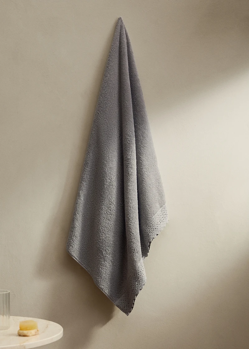 100% cotton bath towel with lace trim