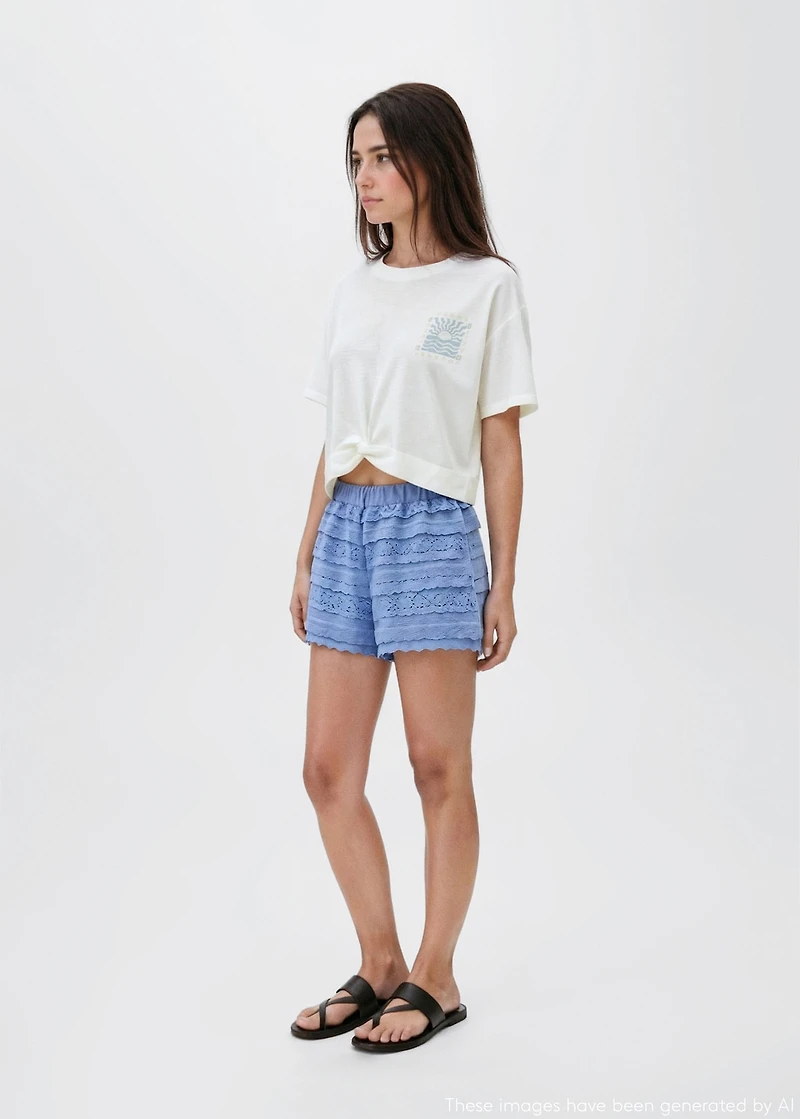 Knot crop T-shirt