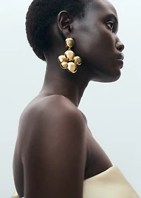 Round hanging earrings