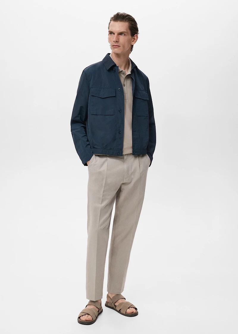 Water-repellent jacket with pockets