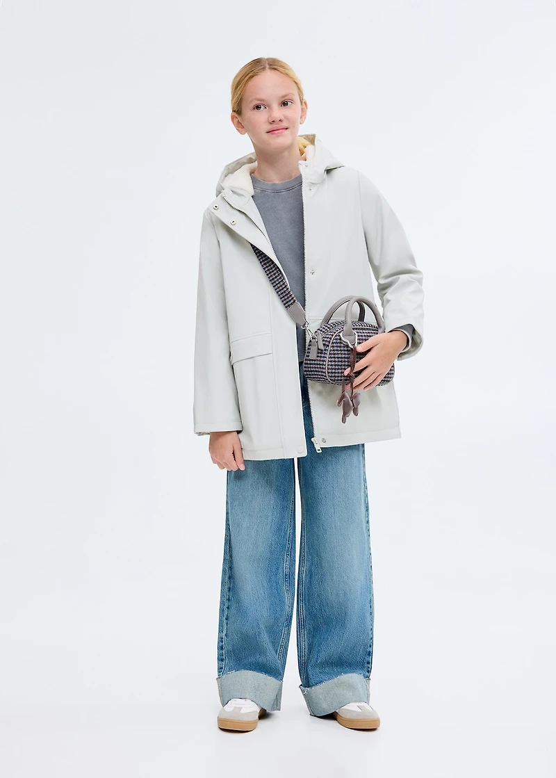 Hooded water-repellent coat