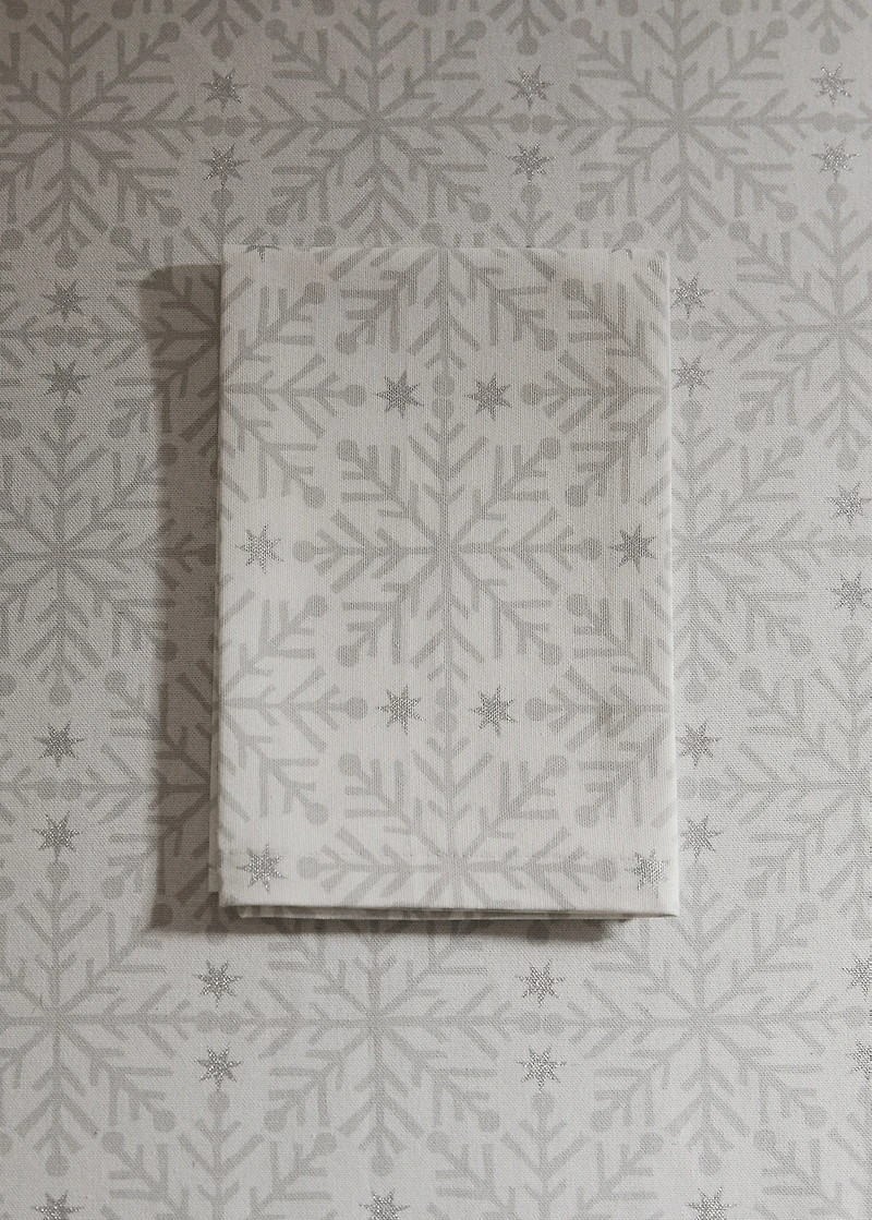 Napkins with Christmas snowflake printed motif