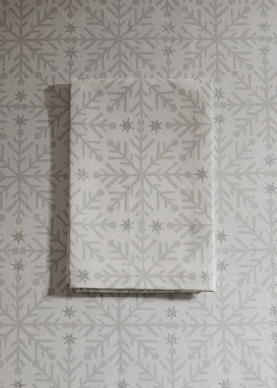 Napkins with Christmas snowflake printed motif