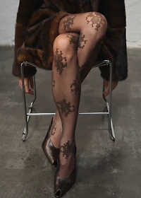 Open-toe leather shoes