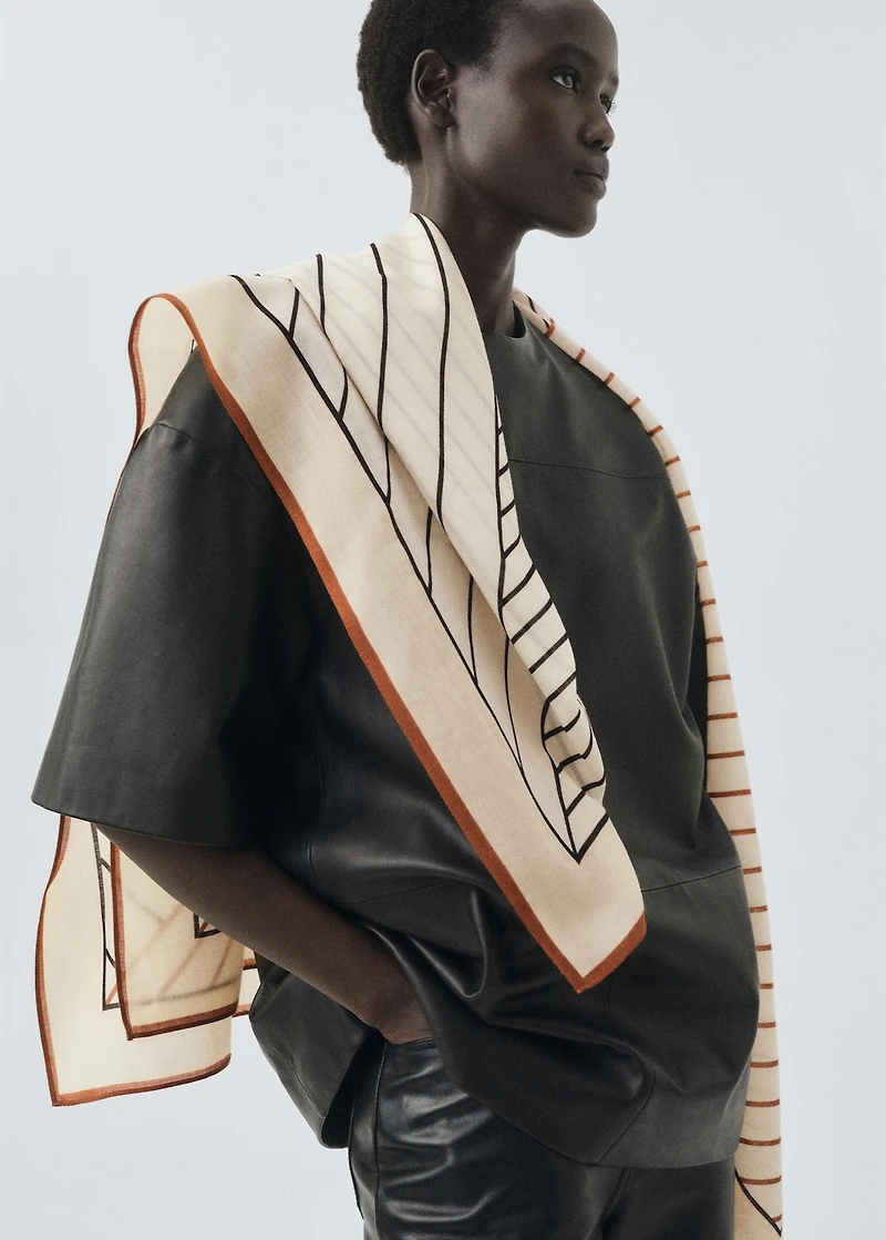 100% wool geometric-print foulard