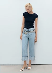 Wide-leg cropped jeans with rolled-up hem