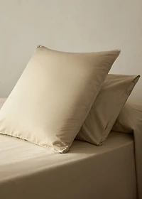 500-thread count cotton percale pillowcase with rounded piping detail 45x110 cm