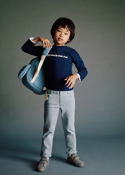 Turned-up straight jeans