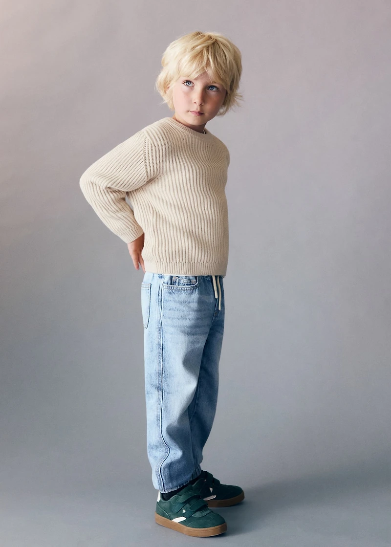 Buttons detail knit sweater